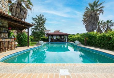 Casă individuală cu piscina de vanzare in Grecia || Halkidiki Kassandra